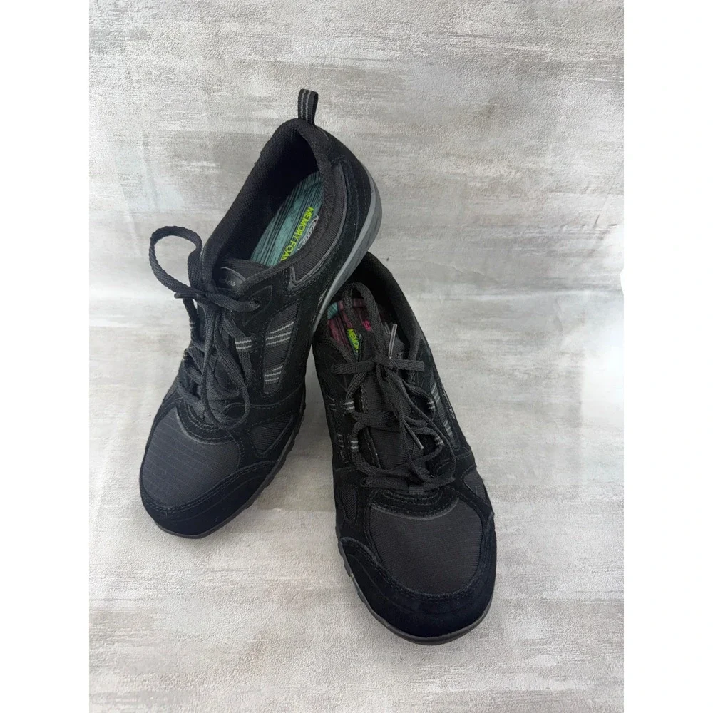 Skechers relaxed fit